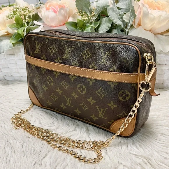 Sold🌸Authentic Louis Vuitton Monogram bag - Picture 6 of 16